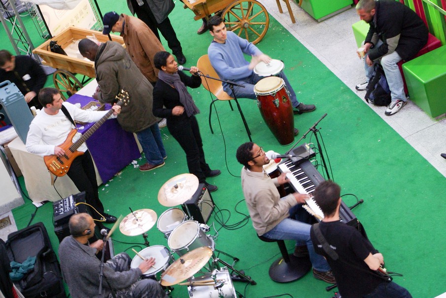 Evry Daily Photo - Concert Ebena Inauguration Gare Evry Centre 228.jpg